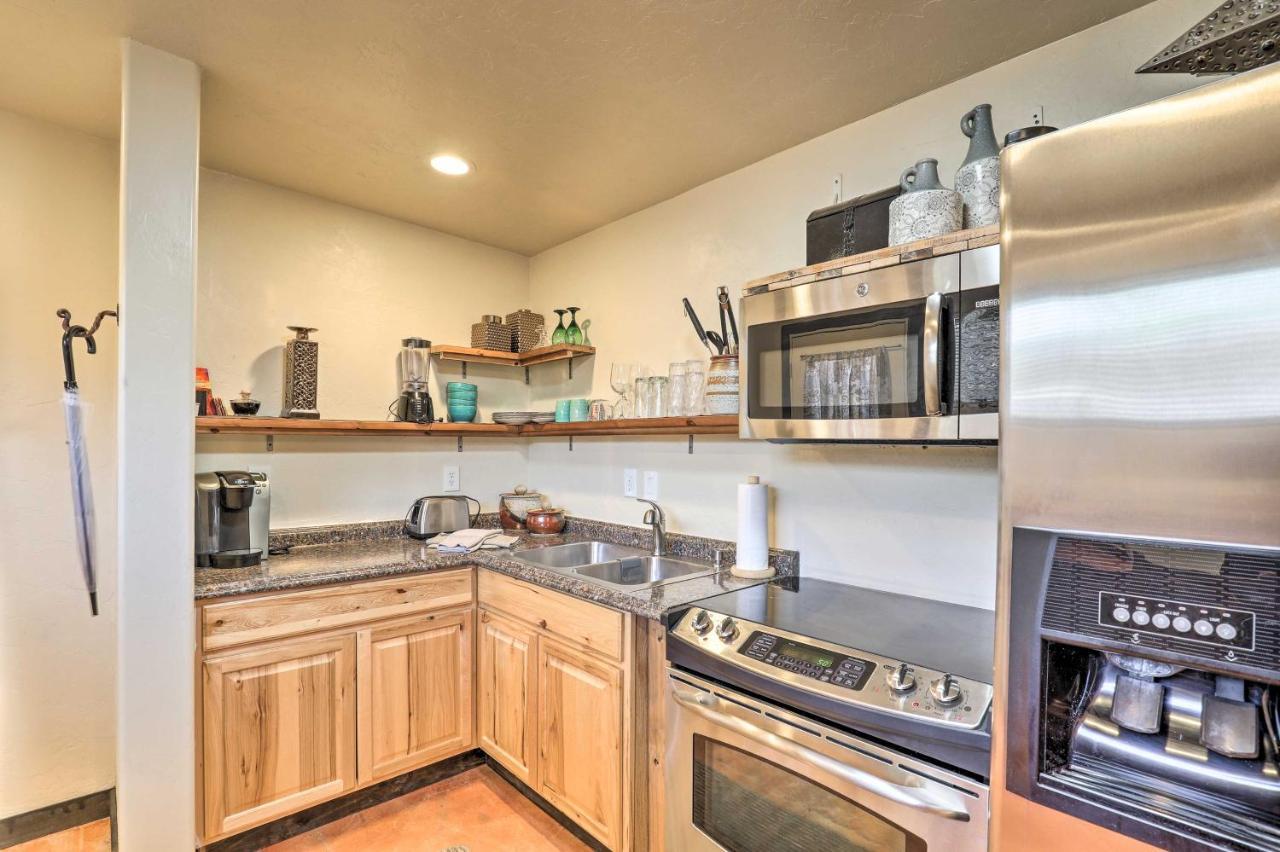 Pet-Friendly Tucson Casita Shared Hot Tub And Porch Villa Екстериор снимка