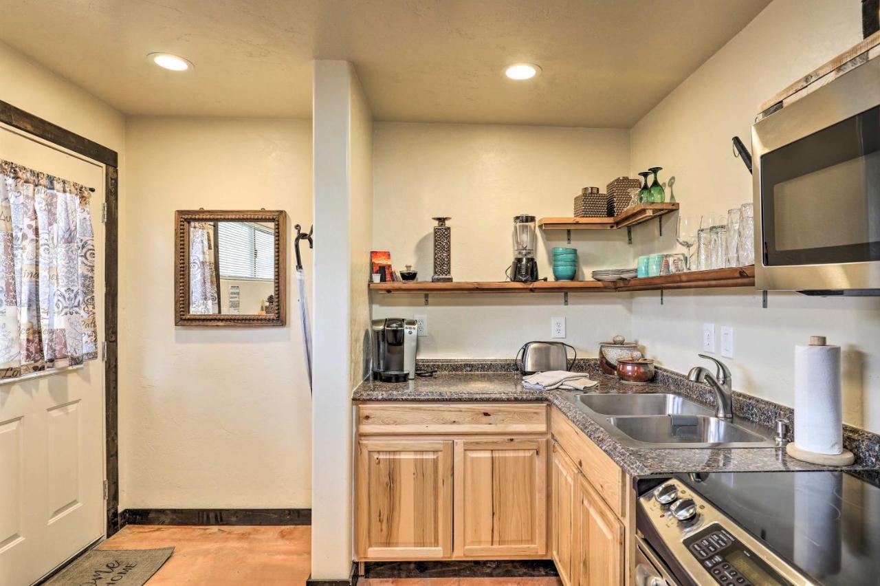 Pet-Friendly Tucson Casita Shared Hot Tub And Porch Villa Екстериор снимка