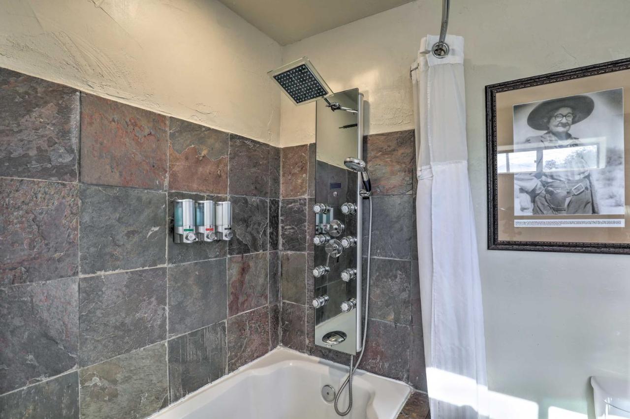 Pet-Friendly Tucson Casita Shared Hot Tub And Porch Villa Екстериор снимка